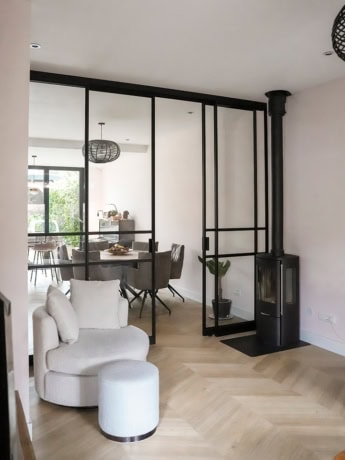 Zwarte stalen schuifdeuren