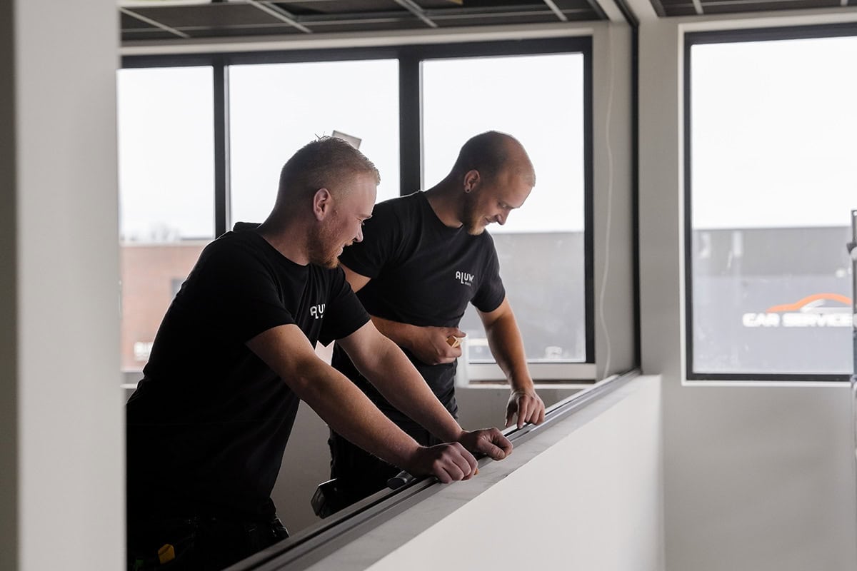 Mechanic at Aluwdoors