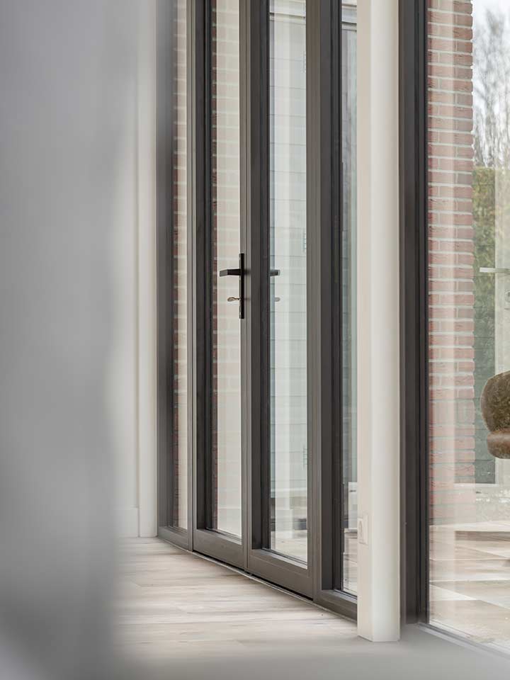 Aluminium exterior doors insulated from Aluwdoors