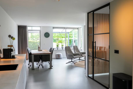 Aluminium scharnierdeur zwart