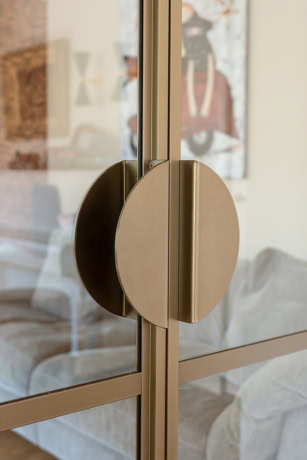 Sliding door handle