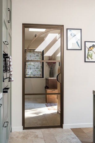 Steel hinged door bronze