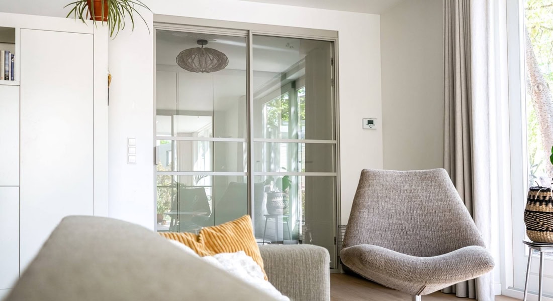 Aluminium sliding doors with glass