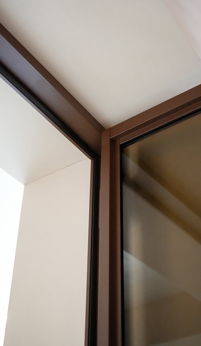 Brown aluminium doors