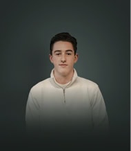 Sleek, custom-made steel doors and walls from Aluwdoors for a modern interior finish.