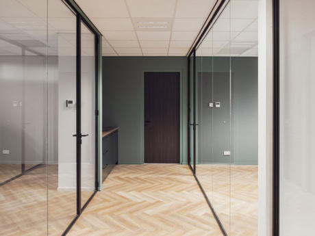 Maatwerk kantoorwanden van aluminium