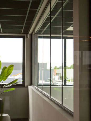 Kantoorwanden Aluwdoors zwart